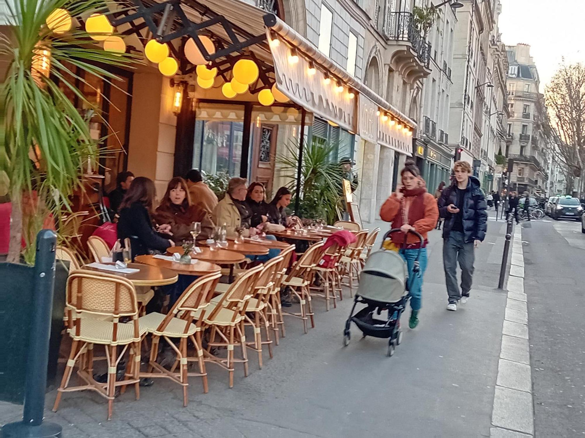 1 Minute Gare Montparnasse ,near To Eiffel Tour And Louvre Meusm,gorgeous Place Paris