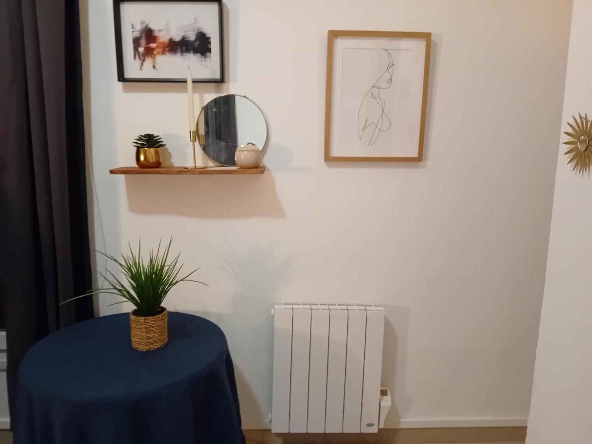 Apartment 1 Minute Gare Montparnasse ,near To Eiffel Tour And Louvre Meusm,gorgeous Place