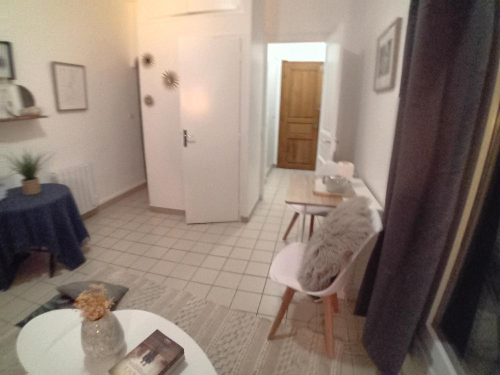 1 Minute Gare Montparnasse ,near To Eiffel Tour And Louvre Meusm,gorgeous Place Apartment Paris