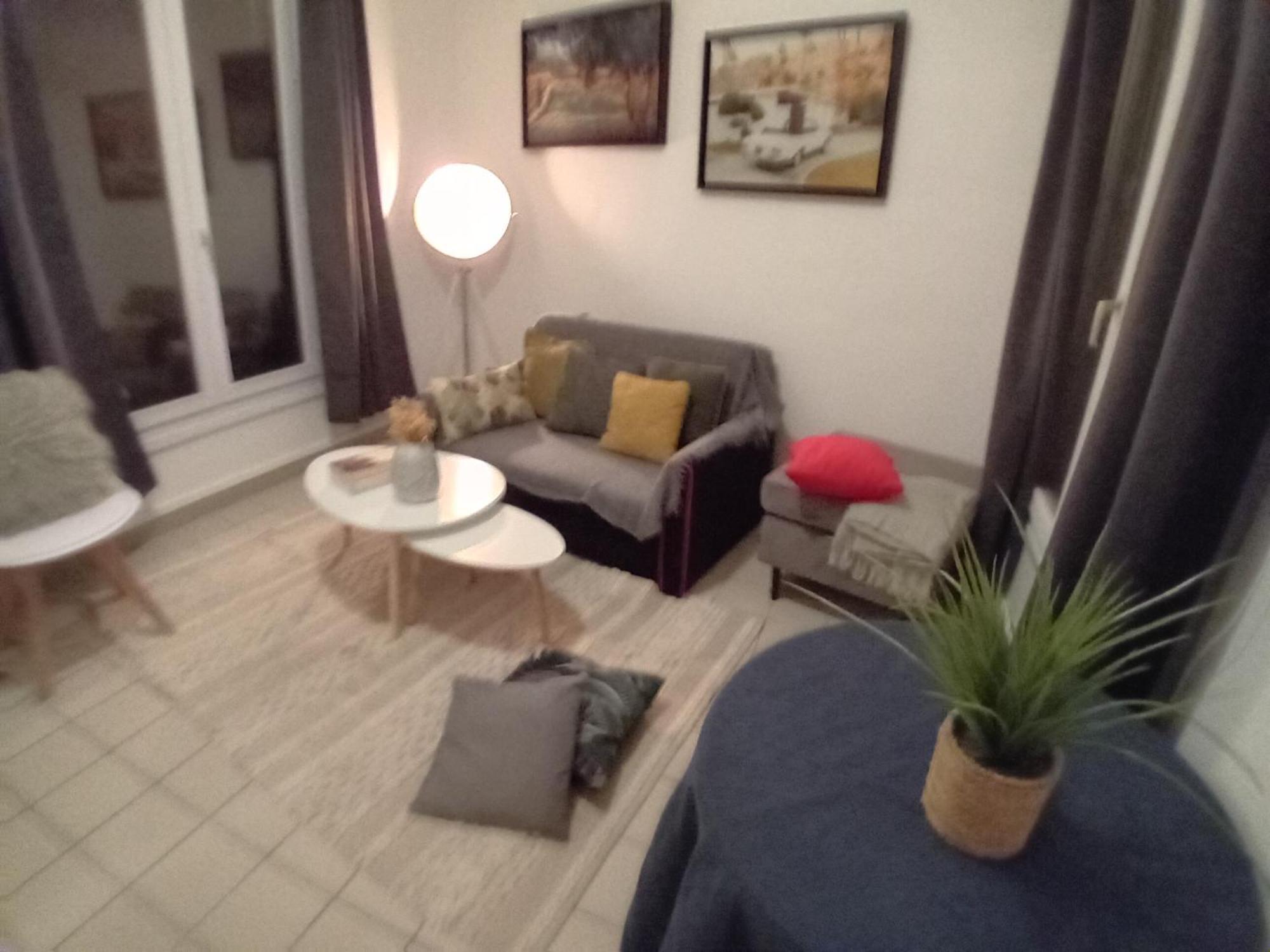 1 Minute Gare Montparnasse ,near To Eiffel Tour And Louvre Meusm,gorgeous Place Paris