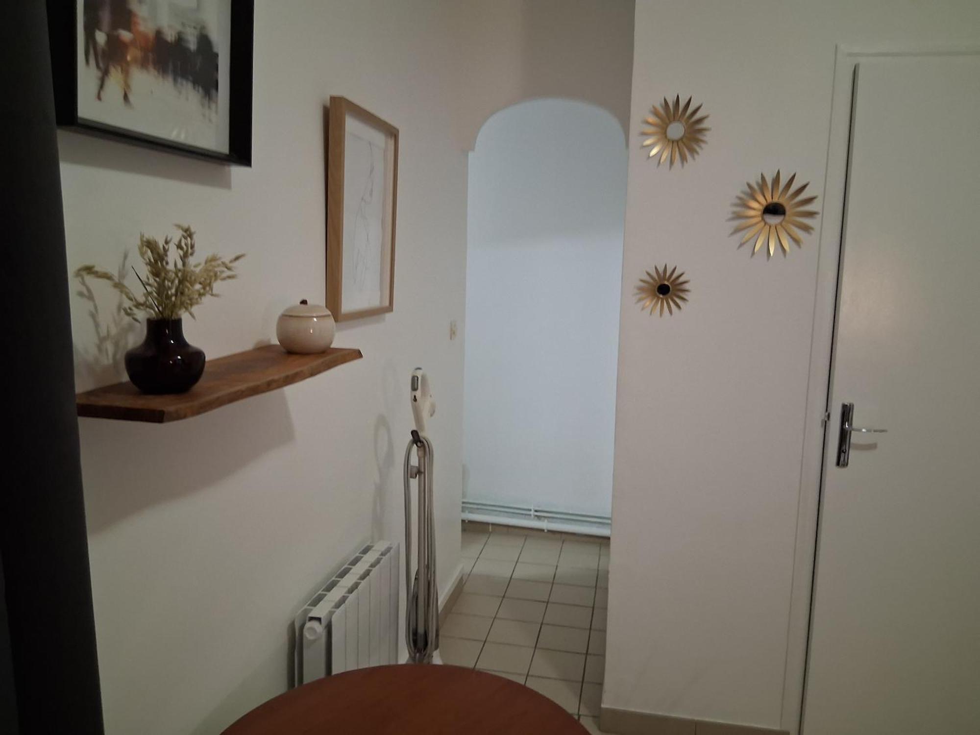 1 Minute Gare Montparnasse ,near To Eiffel Tour And Louvre Meusm,gorgeous Place Apartment *